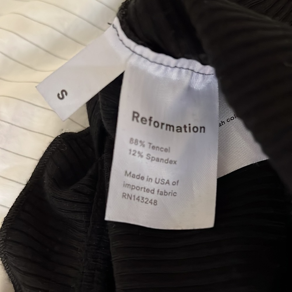 Reformation Trixie Ribbed Crop Ruffle Tank - Picture 7 of 7